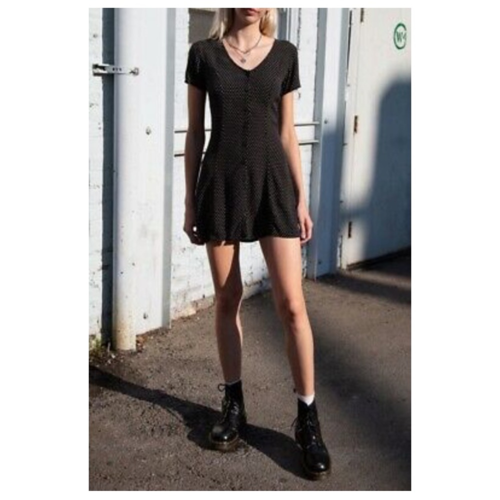 SOLD 🔥 Brandy Melville Polka Dot Dress
